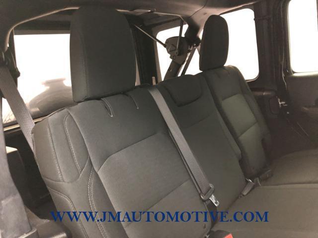 2018 Jeep Wrangler Unlimited Sahara 4x4, available for sale in Naugatuck, Connecticut | J&M Automotive Sls&Svc LLC. Naugatuck, Connecticut 2018 Jeep Wrangler Unlimited Sahara 4x4, available for sale in Naugatuck, Connecticut | J&M Automotive Sls&Svc LLC. Naugatuck, Connecticut