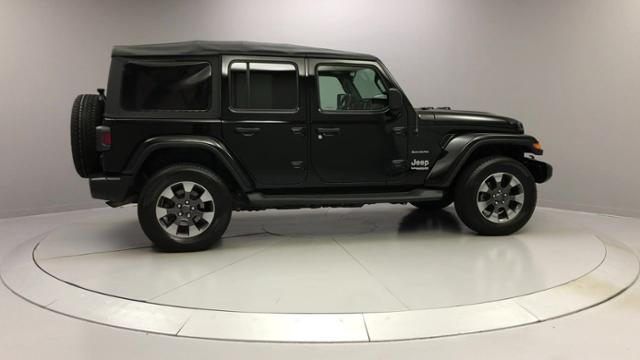 2018 Jeep Wrangler Unlimited Sahara 4x4, available for sale in Naugatuck, Connecticut | J&M Automotive Sls&Svc LLC. Naugatuck, Connecticut 2018 Jeep Wrangler Unlimited Sahara 4x4, available for sale in Naugatuck, Connecticut | J&M Automotive Sls&Svc LLC. Naugatuck, Connecticut