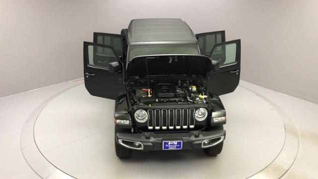 2018 Jeep Wrangler Unlimited Sahara 4x4, available for sale in Naugatuck, Connecticut | J&M Automotive Sls&Svc LLC. Naugatuck, Connecticut 2018 Jeep Wrangler Unlimited Sahara 4x4, available for sale in Naugatuck, Connecticut | J&M Automotive Sls&Svc LLC. Naugatuck, Connecticut