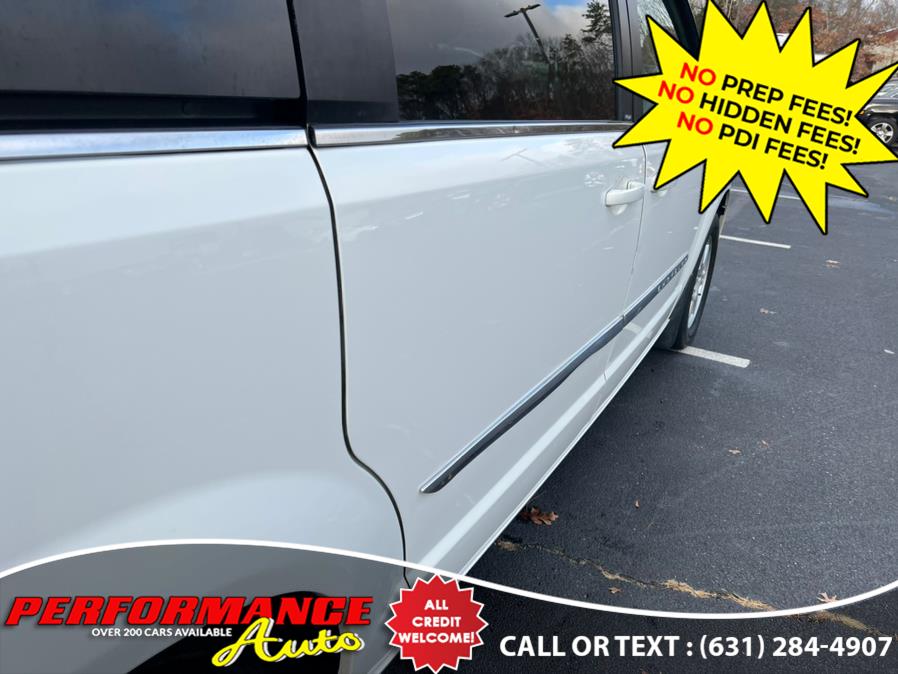 Used Chrysler Town & Country 4dr Wgn Touring 2012 | Performance Auto Inc. Bohemia, New York Used Chrysler Town & Country 4dr Wgn Touring 2012 | Performance Auto Inc. Bohemia, New York