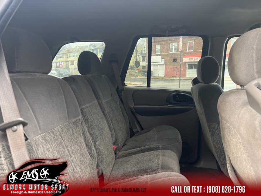2003 Chevrolet TrailBlazer 4dr 4WD LS, available for sale in Elizabeth, New Jersey | Elmora Motor Sports. Elizabeth, New Jersey 2003 Chevrolet TrailBlazer 4dr 4WD LS, available for sale in Elizabeth, New Jersey | Elmora Motor Sports. Elizabeth, New Jersey