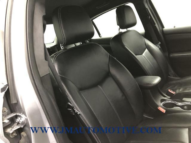 Used Chrysler 200 4dr Sdn Limited 2013 | J&M Automotive Sls&Svc LLC. Naugatuck, Connecticut Used Chrysler 200 4dr Sdn Limited 2013 | J&M Automotive Sls&Svc LLC. Naugatuck, Connecticut