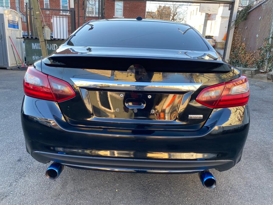 Used Nissan Altima 2.5 SR Sedan 2018 | Sunrise Autoland. Jamaica, New York Used Nissan Altima 2.5 SR Sedan 2018 | Sunrise Autoland. Jamaica, New York