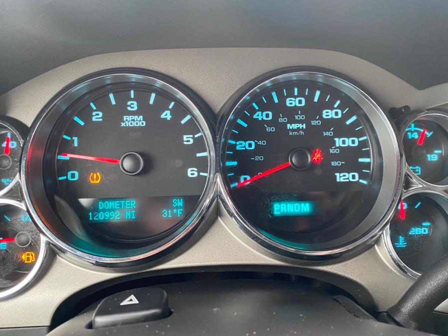 Used Chevrolet Silverado 1500 4WD Ext Cab 143.5" LT 2013 | CT Auto. Bridgeport, Connecticut Used Chevrolet Silverado 1500 4WD Ext Cab 143.5" LT 2013 | CT Auto. Bridgeport, Connecticut