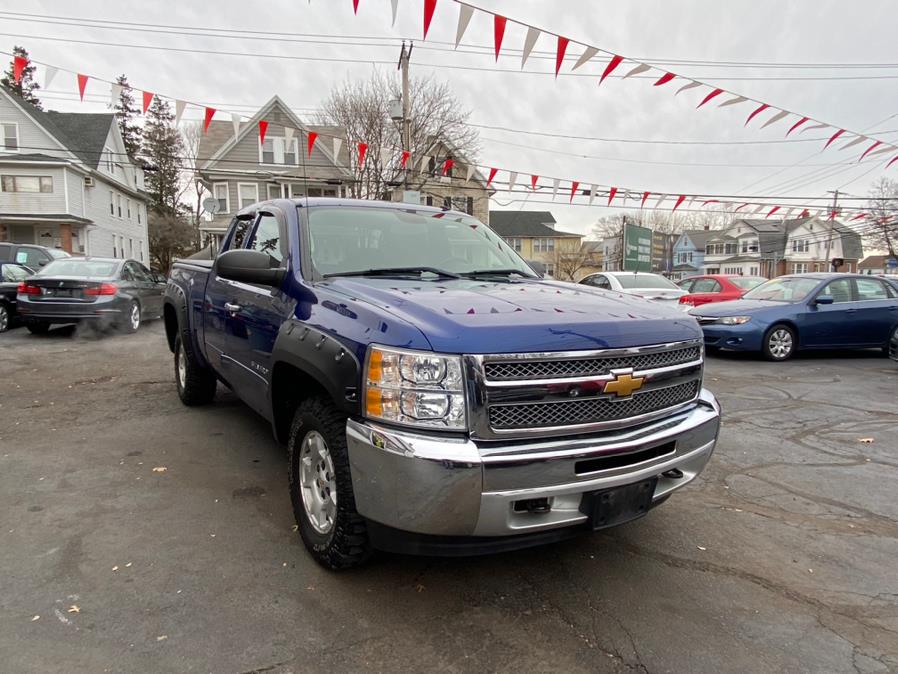 Used Chevrolet Silverado 1500 4WD Ext Cab 143.5" LT 2013 | CT Auto. Bridgeport, Connecticut Used Chevrolet Silverado 1500 4WD Ext Cab 143.5" LT 2013 | CT Auto. Bridgeport, Connecticut