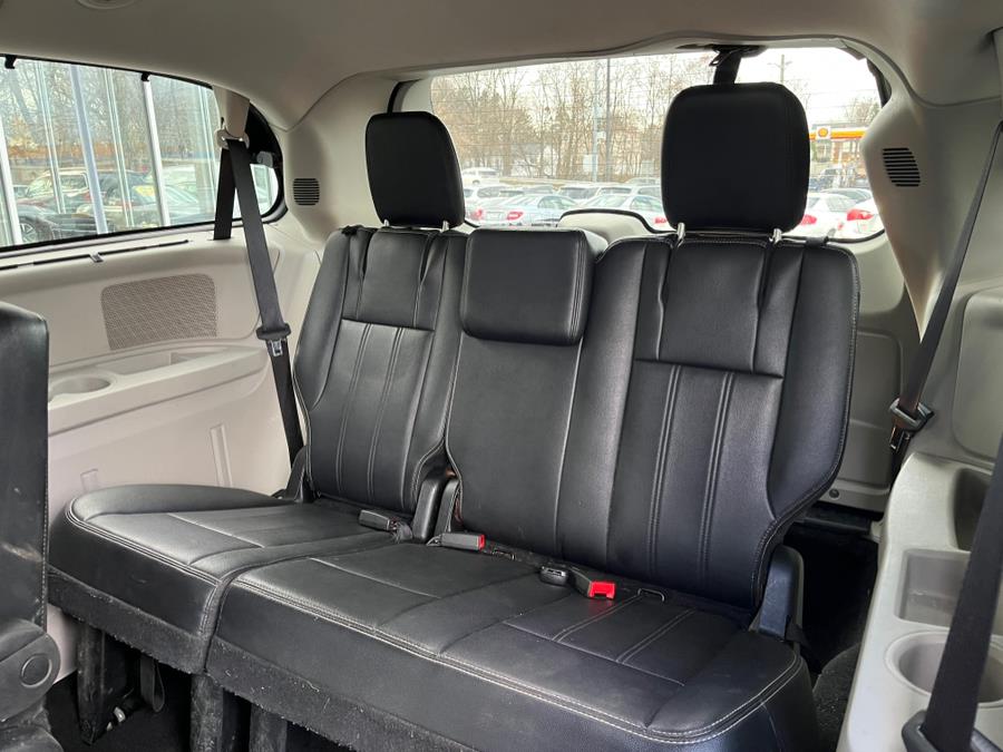 Used Chrysler Town & Country 4dr Wgn Touring 2016 | Sunrise Auto Sales. Rosedale, New York Used Chrysler Town & Country 4dr Wgn Touring 2016 | Sunrise Auto Sales. Rosedale, New York