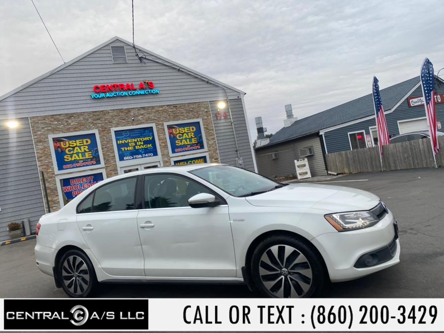 2013 Volkswagen Jetta Sedan 4dr Auto Hybrid SEL, available for sale in East Windsor, Connecticut | Central A/S LLC. East Windsor, Connecticut 2013 Volkswagen Jetta Sedan 4dr Auto Hybrid SEL, available for sale in East Windsor, Connecticut | Central A/S LLC. East Windsor, Connecticut