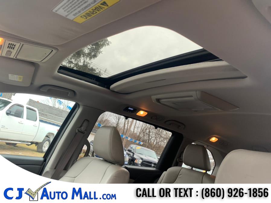 Used Honda Odyssey 5dr EX-L w/Navi 2014 | CJ Auto Mall. Bristol, Connecticut Used Honda Odyssey 5dr EX-L w/Navi 2014 | CJ Auto Mall. Bristol, Connecticut