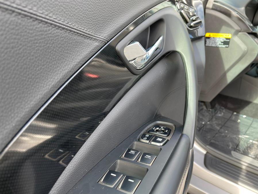 Used Hyundai Azera Sedan 2012 | Green Light Auto Wholesale. Daly City, California Used Hyundai Azera Sedan 2012 | Green Light Auto Wholesale. Daly City, California