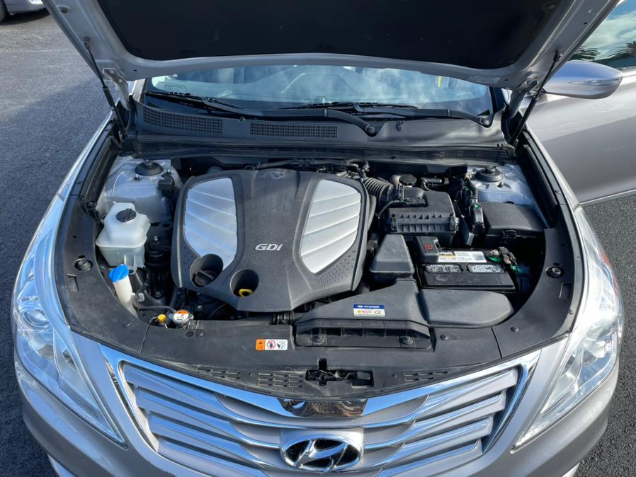 Used Hyundai Azera Sedan 2012 | Green Light Auto Wholesale. Daly City, California Used Hyundai Azera Sedan 2012 | Green Light Auto Wholesale. Daly City, California