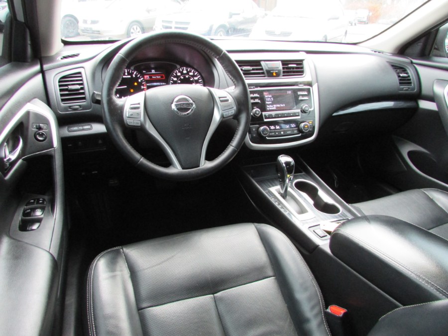Used Nissan Altima 2.5 SV Sedan 2018 | United Auto Sales of E Windsor, Inc. East Windsor, Connecticut Used Nissan Altima 2.5 SV Sedan 2018 | United Auto Sales of E Windsor, Inc. East Windsor, Connecticut