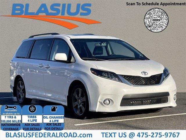 Used Toyota Sienna SE 2015 | Blasius Federal Road. Brookfield, Connecticut Used Toyota Sienna SE 2015 | Blasius Federal Road. Brookfield, Connecticut