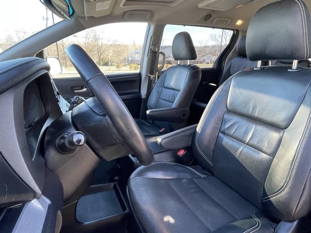 Used Toyota Sienna SE 2015 | Blasius Federal Road. Brookfield, Connecticut Used Toyota Sienna SE 2015 | Blasius Federal Road. Brookfield, Connecticut