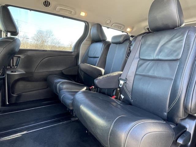 Used Toyota Sienna SE 2015 | Blasius Federal Road. Brookfield, Connecticut Used Toyota Sienna SE 2015 | Blasius Federal Road. Brookfield, Connecticut