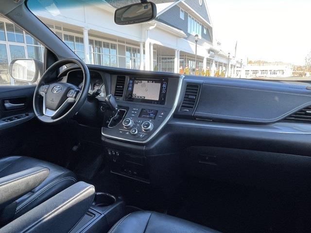 Used Toyota Sienna SE 2015 | Blasius Federal Road. Brookfield, Connecticut Used Toyota Sienna SE 2015 | Blasius Federal Road. Brookfield, Connecticut