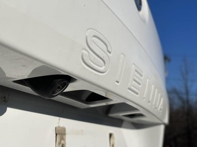 Used Toyota Sienna SE 2015 | Blasius Federal Road. Brookfield, Connecticut Used Toyota Sienna SE 2015 | Blasius Federal Road. Brookfield, Connecticut