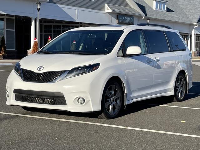 Used Toyota Sienna SE 2015 | Blasius Federal Road. Brookfield, Connecticut Used Toyota Sienna SE 2015 | Blasius Federal Road. Brookfield, Connecticut
