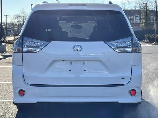 Used Toyota Sienna SE 2015 | Blasius Federal Road. Brookfield, Connecticut Used Toyota Sienna SE 2015 | Blasius Federal Road. Brookfield, Connecticut