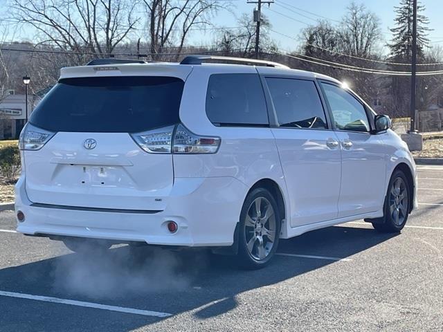 Used Toyota Sienna SE 2015 | Blasius Federal Road. Brookfield, Connecticut Used Toyota Sienna SE 2015 | Blasius Federal Road. Brookfield, Connecticut