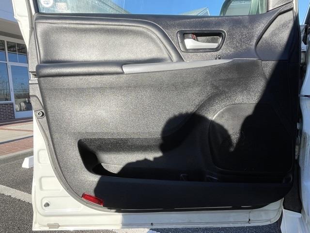 Used Toyota Sienna SE 2015 | Blasius Federal Road. Brookfield, Connecticut Used Toyota Sienna SE 2015 | Blasius Federal Road. Brookfield, Connecticut