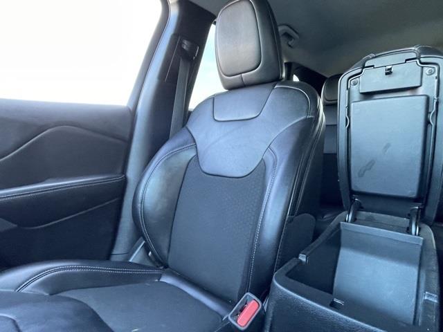 Used Jeep Cherokee Latitude Plus 2019 | Blasius Federal Road. Brookfield, Connecticut Used Jeep Cherokee Latitude Plus 2019 | Blasius Federal Road. Brookfield, Connecticut