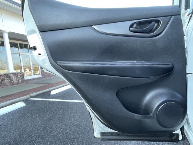 Used Nissan Rogue Sport S 2018 | Blasius Federal Road. Brookfield, Connecticut Used Nissan Rogue Sport S 2018 | Blasius Federal Road. Brookfield, Connecticut