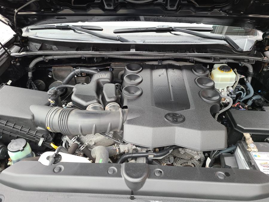 2014 Toyota 4Runner 4WD 4dr V6 Limited, available for sale in Waterbury, Connecticut | National Auto Brokers, Inc.. Waterbury, Connecticut 2014 Toyota 4Runner 4WD 4dr V6 Limited, available for sale in Waterbury, Connecticut | National Auto Brokers, Inc.. Waterbury, Connecticut