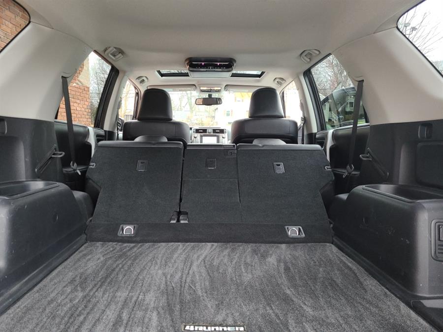 2014 Toyota 4Runner 4WD 4dr V6 Limited, available for sale in Waterbury, Connecticut | National Auto Brokers, Inc.. Waterbury, Connecticut 2014 Toyota 4Runner 4WD 4dr V6 Limited, available for sale in Waterbury, Connecticut | National Auto Brokers, Inc.. Waterbury, Connecticut