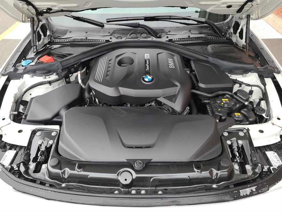 2018 BMW 3 Series 330i xDrive Sedan, available for sale in Waterbury, Connecticut | National Auto Brokers, Inc.. Waterbury, Connecticut 2018 BMW 3 Series 330i xDrive Sedan, available for sale in Waterbury, Connecticut | National Auto Brokers, Inc.. Waterbury, Connecticut