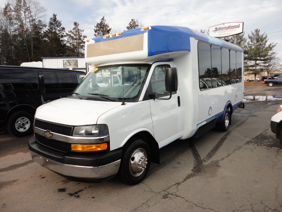 2016 Chevrolet Express Commercial Cutaway 4500 Van 159" Diesel *Ltd Avail*, available for sale in Berlin, Connecticut | International Motorcars llc. Berlin, Connecticut