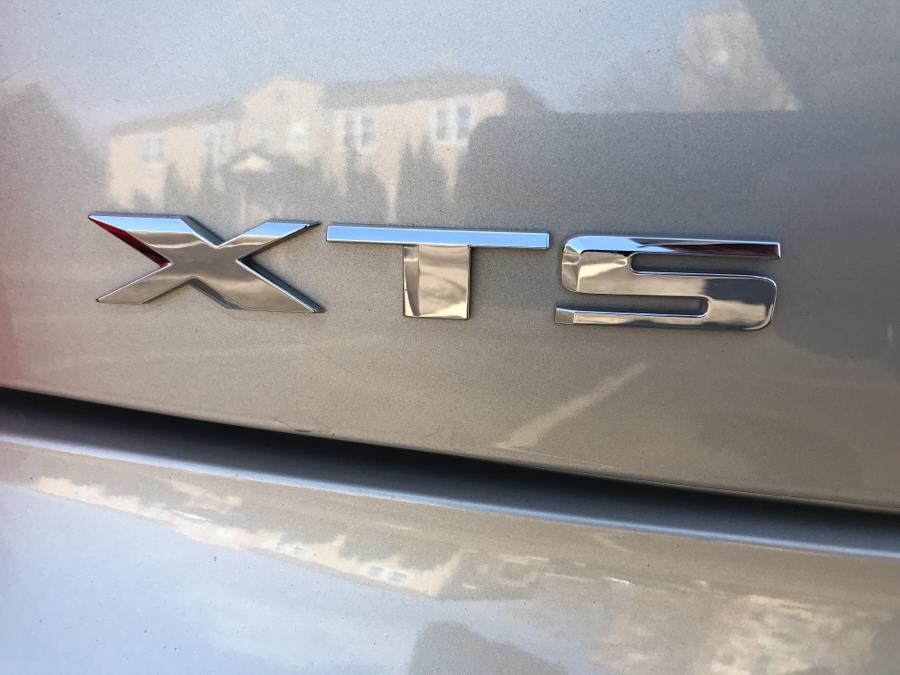 Used Cadillac XTS 4dr Sdn Luxury FWD 2013 | Lex Autos LLC. Hartford, Connecticut