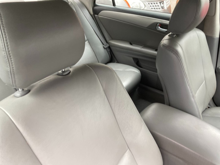Used Toyota Avalon 4dr Sdn XL (Natl) 2005 | Middle Village Motors . Middle Village, New York Used Toyota Avalon 4dr Sdn XL (Natl) 2005 | Middle Village Motors . Middle Village, New York