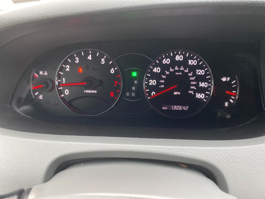 Used Toyota Avalon 4dr Sdn XL (Natl) 2005 | Middle Village Motors . Middle Village, New York Used Toyota Avalon 4dr Sdn XL (Natl) 2005 | Middle Village Motors . Middle Village, New York