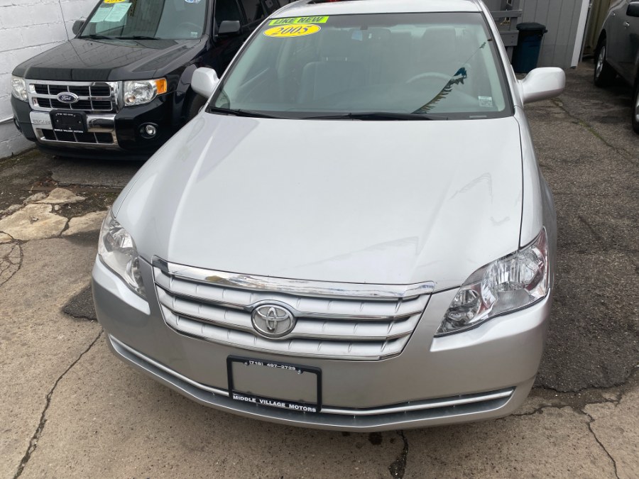 Used Toyota Avalon 4dr Sdn XL (Natl) 2005 | Middle Village Motors . Middle Village, New York Used Toyota Avalon 4dr Sdn XL (Natl) 2005 | Middle Village Motors . Middle Village, New York