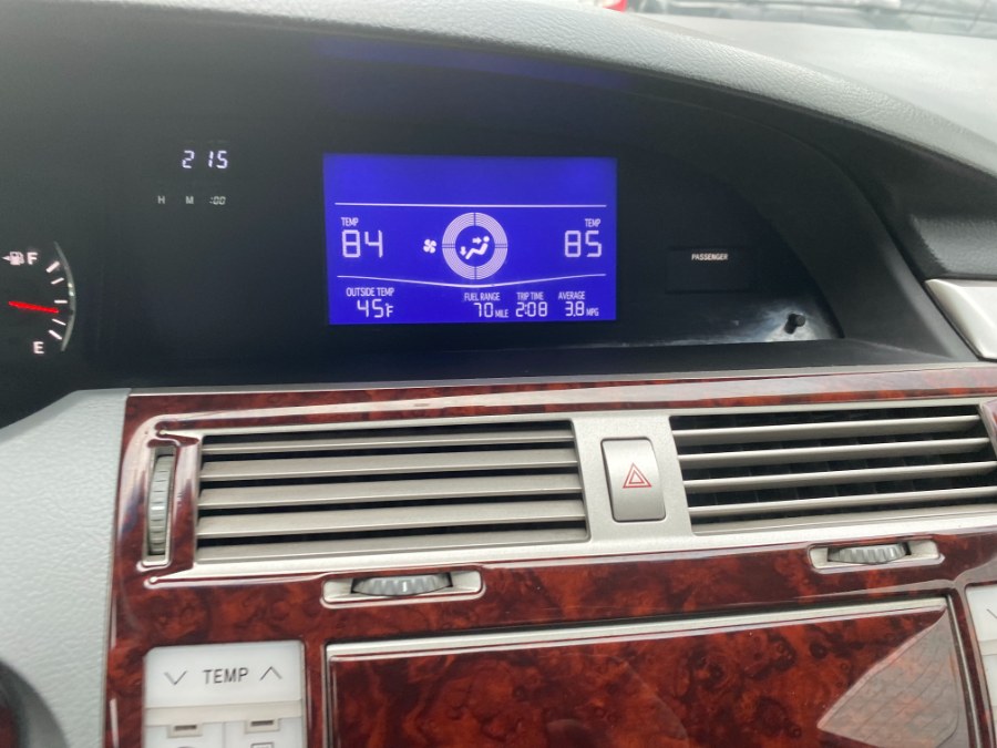 Used Toyota Avalon 4dr Sdn XL (Natl) 2005 | Middle Village Motors . Middle Village, New York Used Toyota Avalon 4dr Sdn XL (Natl) 2005 | Middle Village Motors . Middle Village, New York