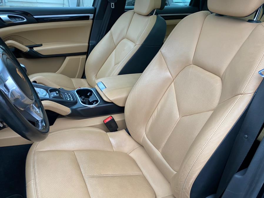 Used Porsche Cayenne AWD 4dr Platinum Edition 2014 | Lava Motors 2 Inc. Canton, Connecticut Used Porsche Cayenne AWD 4dr Platinum Edition 2014 | Lava Motors 2 Inc. Canton, Connecticut