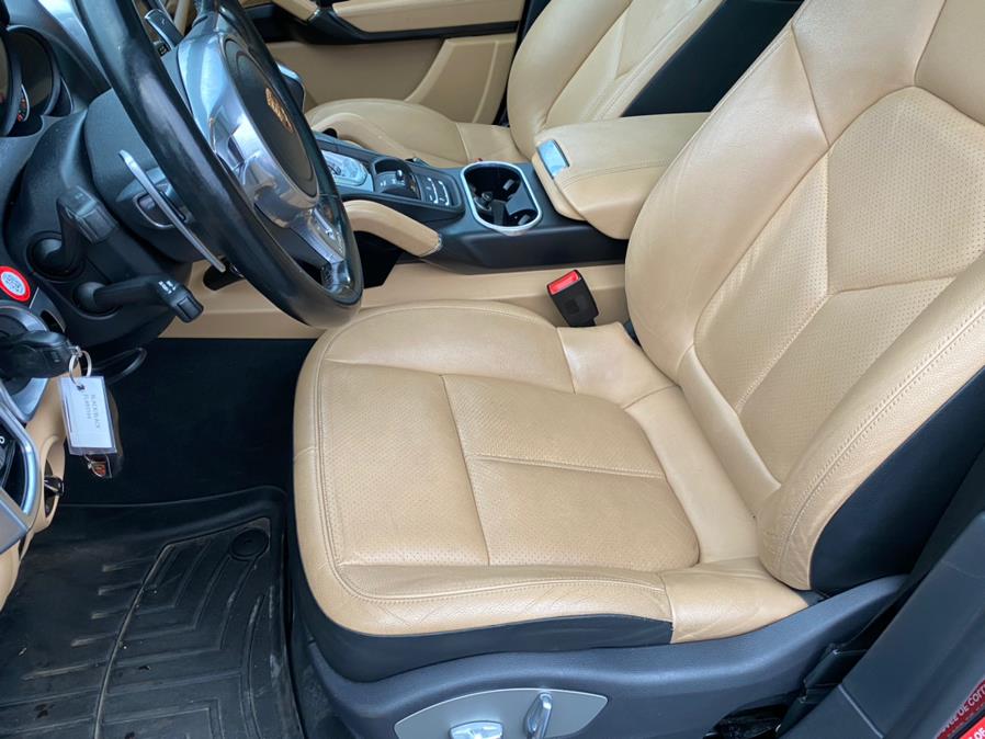 Used Porsche Cayenne AWD 4dr Platinum Edition 2014 | Lava Motors 2 Inc. Canton, Connecticut Used Porsche Cayenne AWD 4dr Platinum Edition 2014 | Lava Motors 2 Inc. Canton, Connecticut