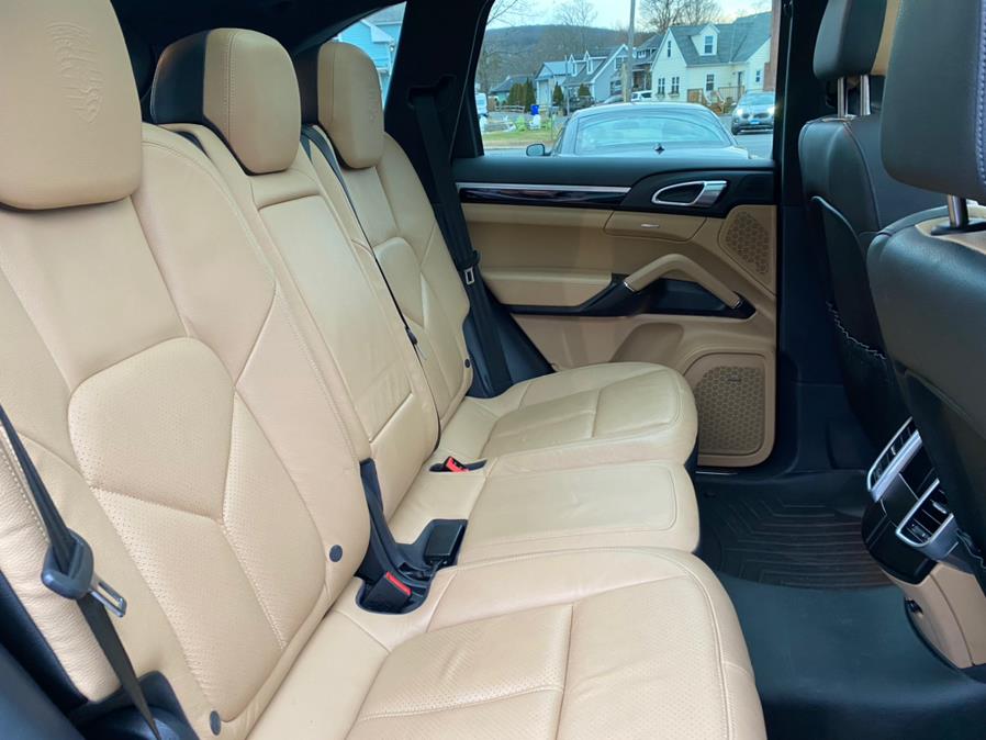 Used Porsche Cayenne AWD 4dr Platinum Edition 2014 | Lava Motors 2 Inc. Canton, Connecticut Used Porsche Cayenne AWD 4dr Platinum Edition 2014 | Lava Motors 2 Inc. Canton, Connecticut