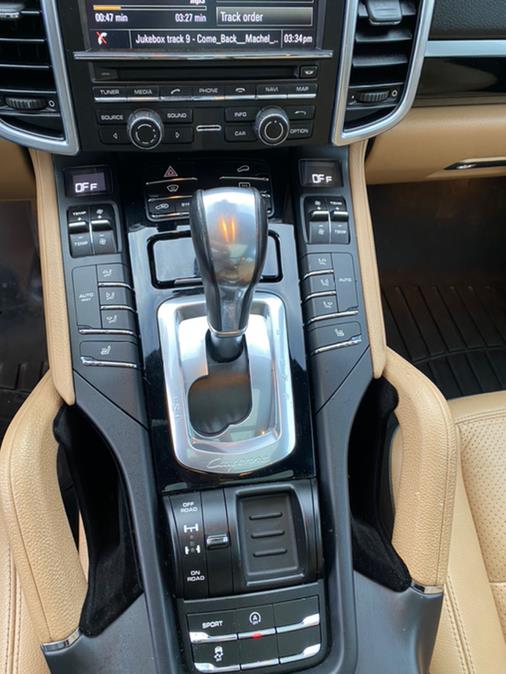 Used Porsche Cayenne AWD 4dr Platinum Edition 2014 | Lava Motors 2 Inc. Canton, Connecticut Used Porsche Cayenne AWD 4dr Platinum Edition 2014 | Lava Motors 2 Inc. Canton, Connecticut
