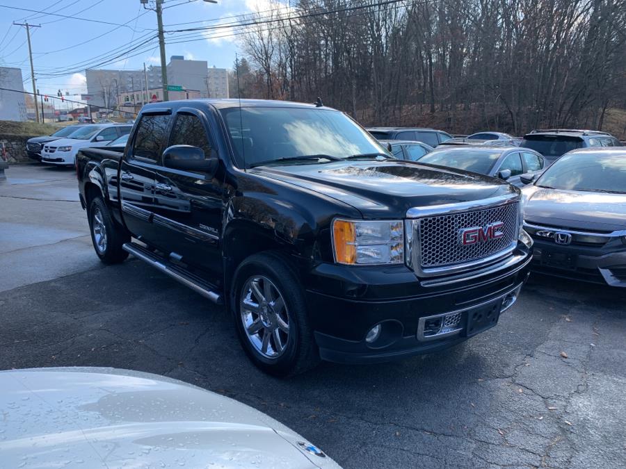 2011 GMC Sierra 1500 AWD Crew Cab 143.5" Denali, available for sale in Waterbury, Connecticut | Jim Juliani Motors. Waterbury, Connecticut