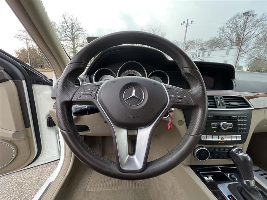 Used Mercedes-Benz C-Class 4dr Sdn C300 Sport 4MATIC 2012 | Wiz Leasing Inc. Stratford, Connecticut Used Mercedes-Benz C-Class 4dr Sdn C300 Sport 4MATIC 2012 | Wiz Leasing Inc. Stratford, Connecticut