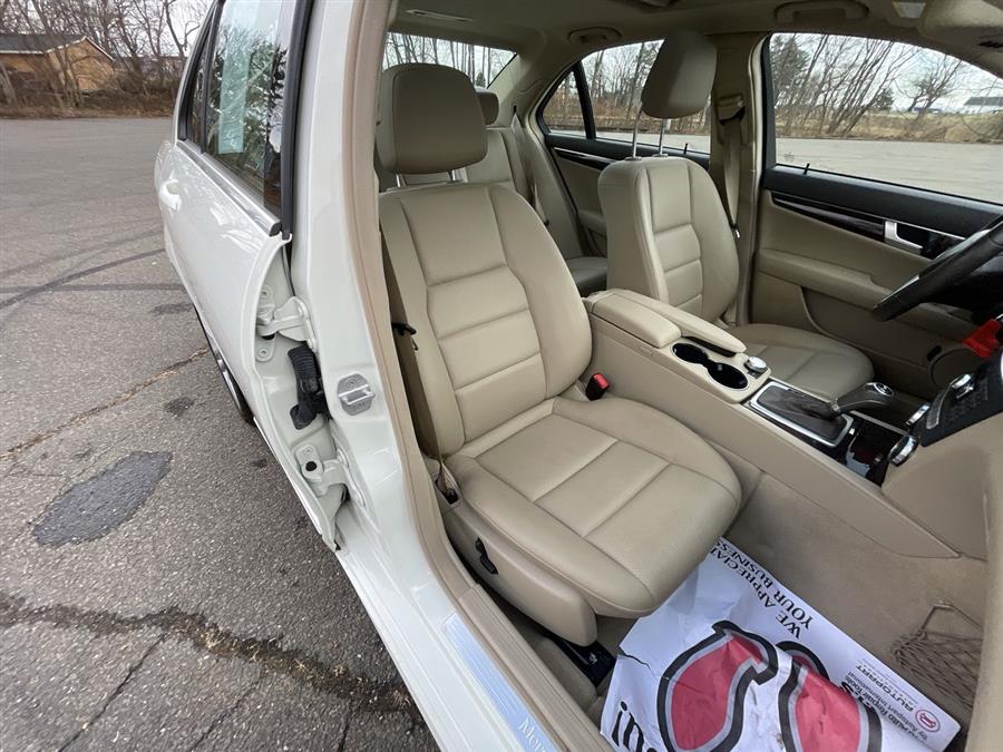 Used Mercedes-Benz C-Class 4dr Sdn C300 Sport 4MATIC 2012 | Wiz Leasing Inc. Stratford, Connecticut Used Mercedes-Benz C-Class 4dr Sdn C300 Sport 4MATIC 2012 | Wiz Leasing Inc. Stratford, Connecticut