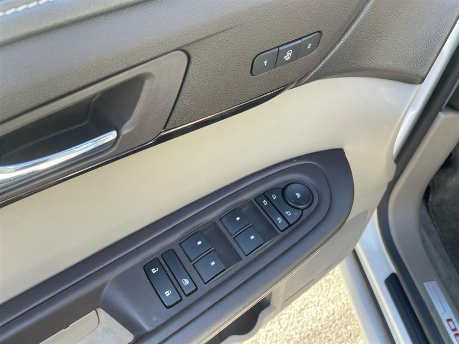2013 GMC Acadia AWD 4dr Denali, available for sale in Stratford, Connecticut | Wiz Leasing Inc. Stratford, Connecticut 2013 GMC Acadia AWD 4dr Denali, available for sale in Stratford, Connecticut | Wiz Leasing Inc. Stratford, Connecticut