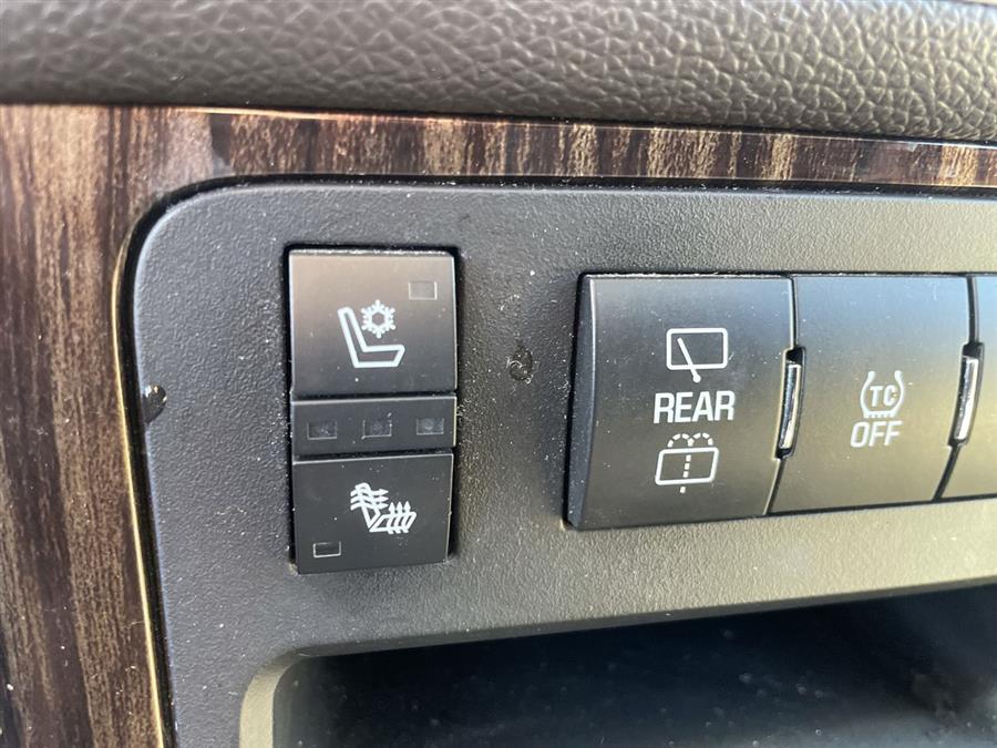 2013 GMC Acadia AWD 4dr Denali, available for sale in Stratford, Connecticut | Wiz Leasing Inc. Stratford, Connecticut 2013 GMC Acadia AWD 4dr Denali, available for sale in Stratford, Connecticut | Wiz Leasing Inc. Stratford, Connecticut