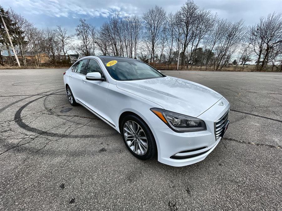 2015 Hyundai Genesis 4dr Sdn V6 3.8L AWD, available for sale in Stratford, Connecticut | Wiz Leasing Inc. Stratford, Connecticut