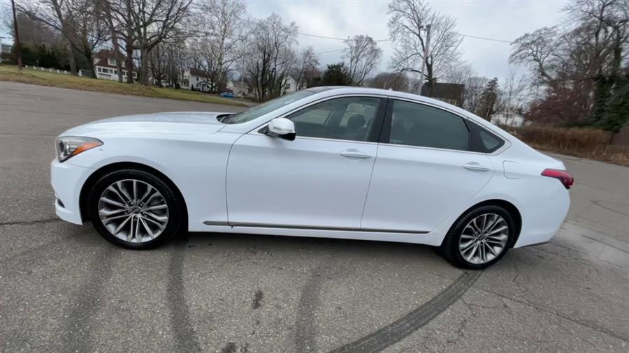 2015 Hyundai Genesis 4dr Sdn V6 3.8L AWD, available for sale in Stratford, Connecticut | Wiz Leasing Inc. Stratford, Connecticut 2015 Hyundai Genesis 4dr Sdn V6 3.8L AWD, available for sale in Stratford, Connecticut | Wiz Leasing Inc. Stratford, Connecticut