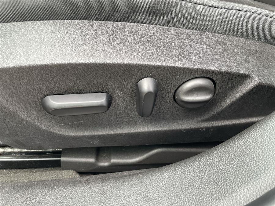 2015 Buick Regal 4dr Sdn Premium I FWD, available for sale in Stratford, Connecticut | Wiz Leasing Inc. Stratford, Connecticut 2015 Buick Regal 4dr Sdn Premium I FWD, available for sale in Stratford, Connecticut | Wiz Leasing Inc. Stratford, Connecticut
