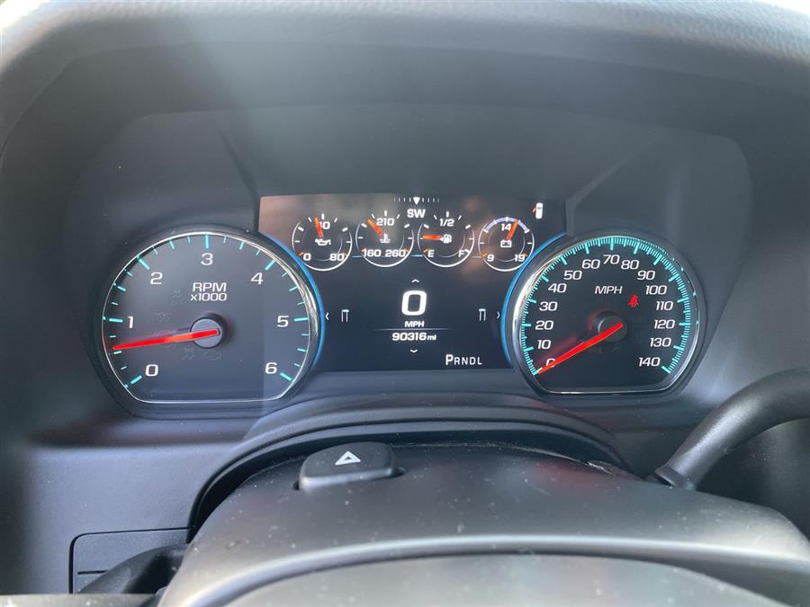 2017 Chevrolet Suburban 4WD 4dr 1500 LT, available for sale in Stratford, Connecticut | Wiz Leasing Inc. Stratford, Connecticut 2017 Chevrolet Suburban 4WD 4dr 1500 LT, available for sale in Stratford, Connecticut | Wiz Leasing Inc. Stratford, Connecticut