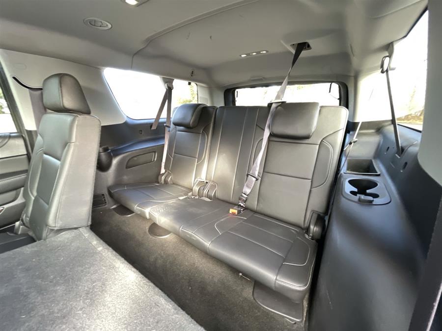 2017 Chevrolet Suburban 4WD 4dr 1500 LT, available for sale in Stratford, Connecticut | Wiz Leasing Inc. Stratford, Connecticut 2017 Chevrolet Suburban 4WD 4dr 1500 LT, available for sale in Stratford, Connecticut | Wiz Leasing Inc. Stratford, Connecticut