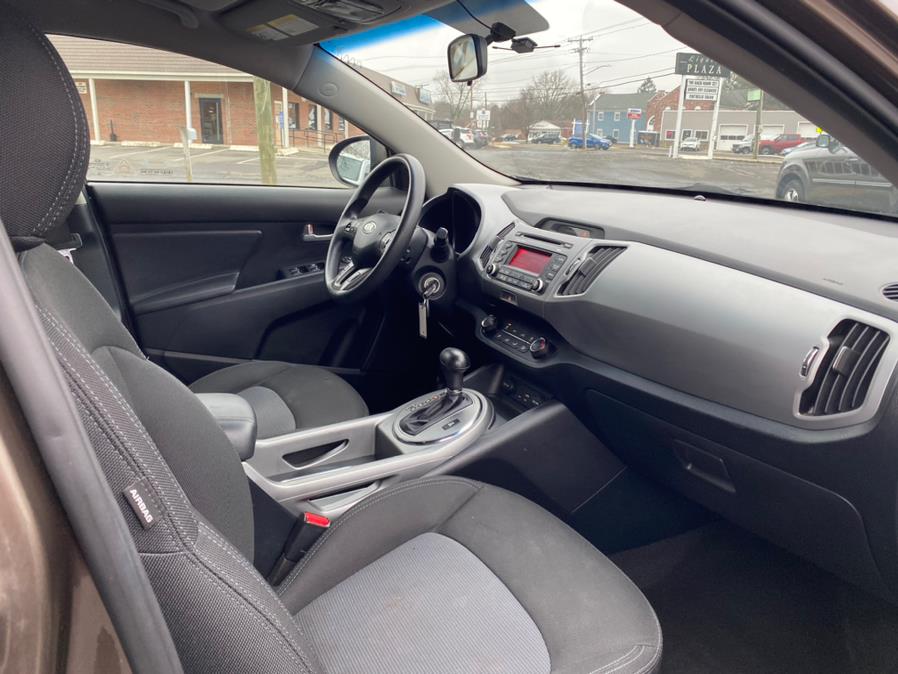 Used Kia Sportage AWD 4dr LX 2015 | Malkoon Motors. Agawam, Massachusetts Used Kia Sportage AWD 4dr LX 2015 | Malkoon Motors. Agawam, Massachusetts